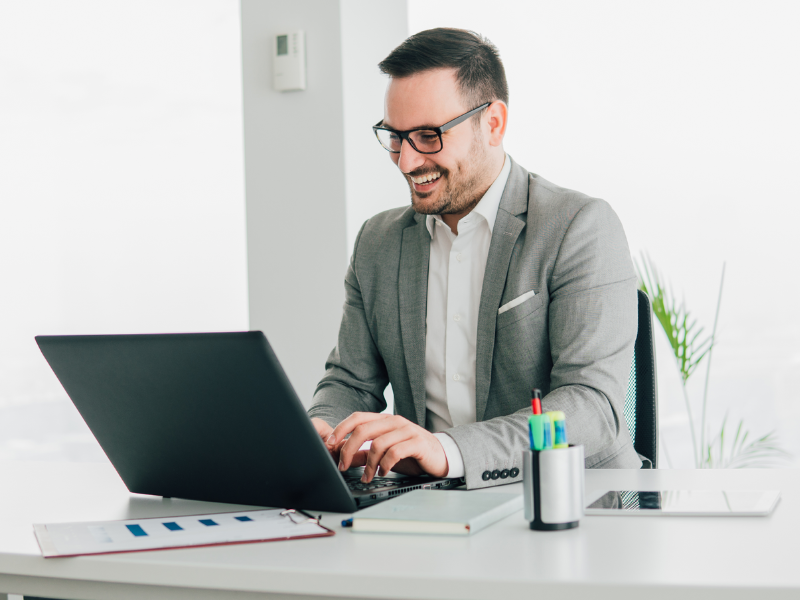 Blog 7_ Retargeting on LinkedIn_ How to Stay Top-of-Mind with Warm Leads